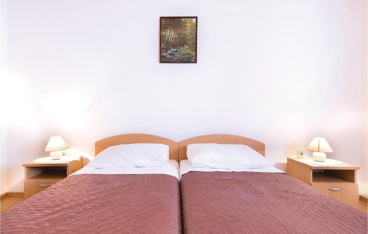 Awesome Apartment In Pula With Wifi Exterior foto